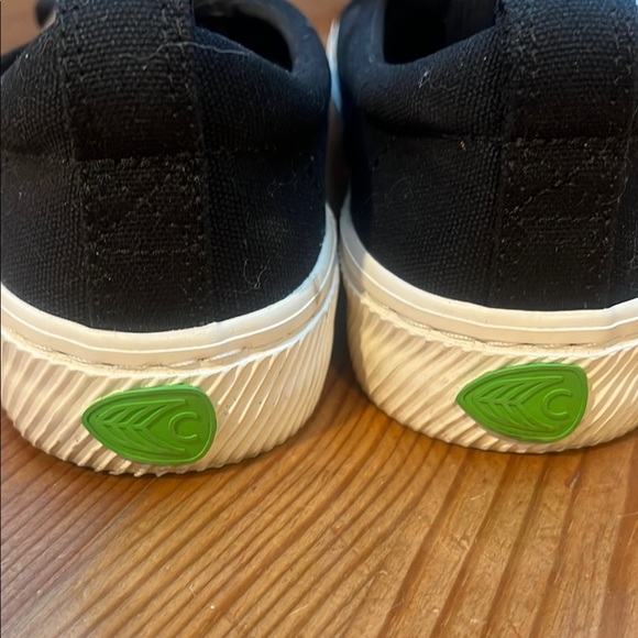 Cariuma Black Canvas Sneakers - Picture 9 of 14